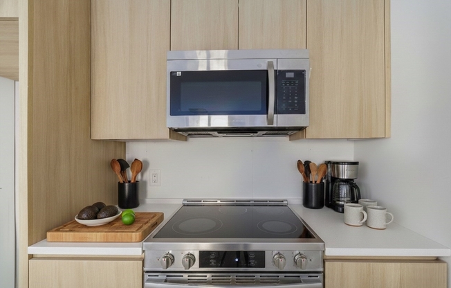 Studio, 1 bath, 469 sqft, $2,950, Unit 309