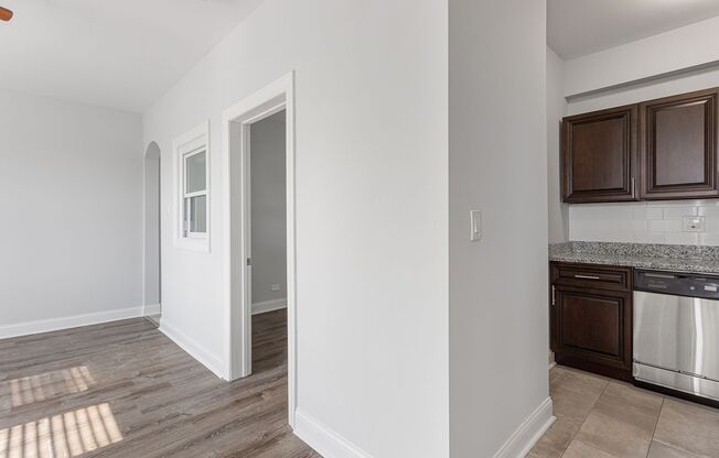 1 bed, 1 bath, 425 sqft, $1,575, Unit 408