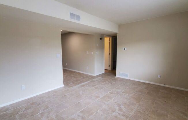 2 beds, 1 bath, $1,250, Unit WATER3427