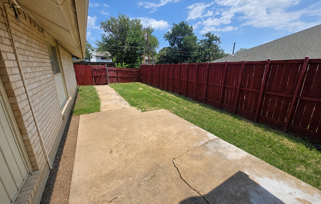 13439-13441 Blossomheath Ln, Dallas, TX 75240