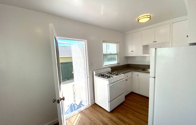 1 bed, 1 bath, $2,395, Unit 2314 1/2