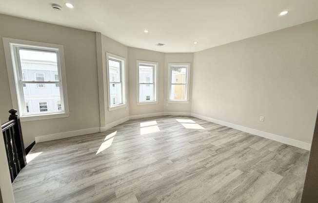 10 CAWFIELD ST
