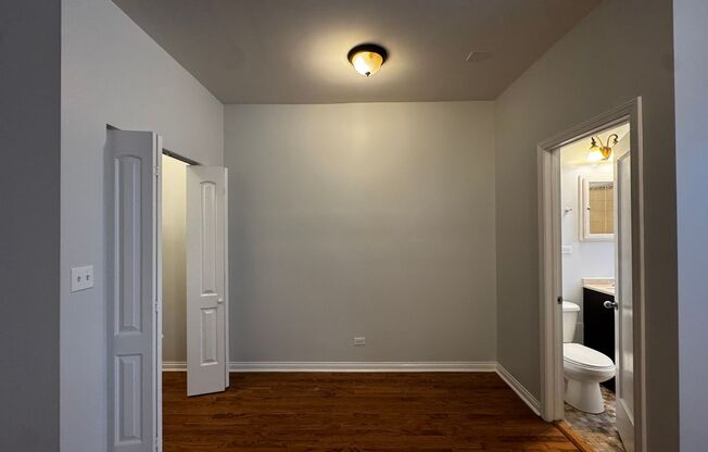 Studio, 1 bath, 450 sqft, $1,375, Unit 308