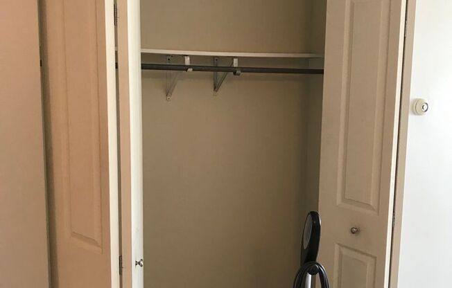Studio, 1 bath, 470 sqft, $1,045, Unit 306
