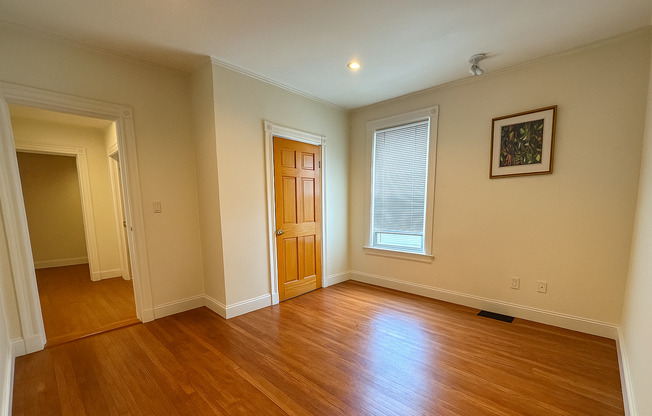 7 Alcott St