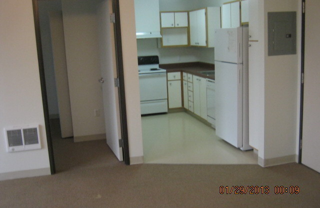 2 beds, 1 bath, 750 sqft, $1,650, Unit 310