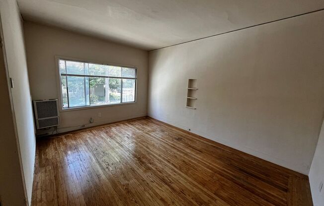 Studio, 1 bath, $1,737.08, Unit 324