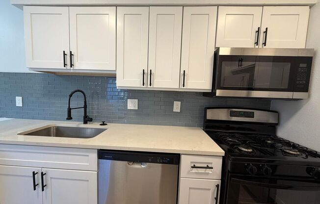 1 bed, 1 bath, $1,195, Unit MV C 8