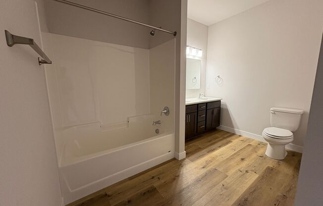 1 bed, 1 bath, 724 sqft, $1,545, Unit 5117-209