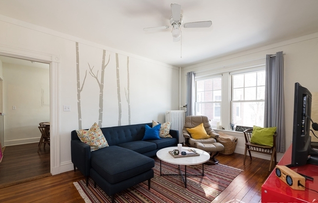 2 beds, 1 bath, 1,250 sqft, $3,800, Unit 23