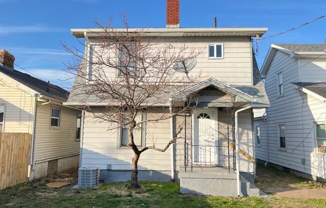 3 beds, 1 bath, $1,225