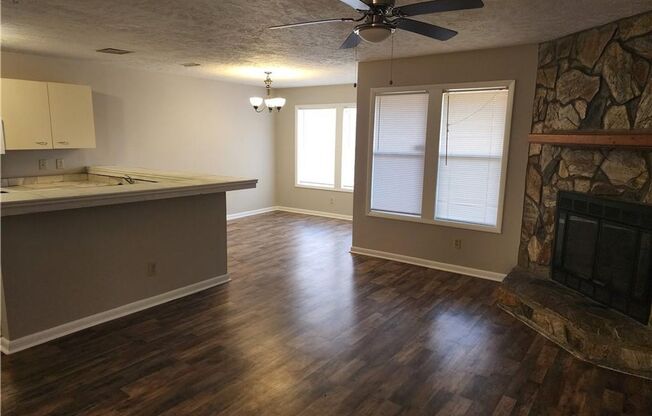 2 beds, 2 baths, $1,000