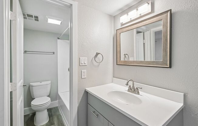 1 bed, 1 bath, 582 sqft, $1,599, Unit D25