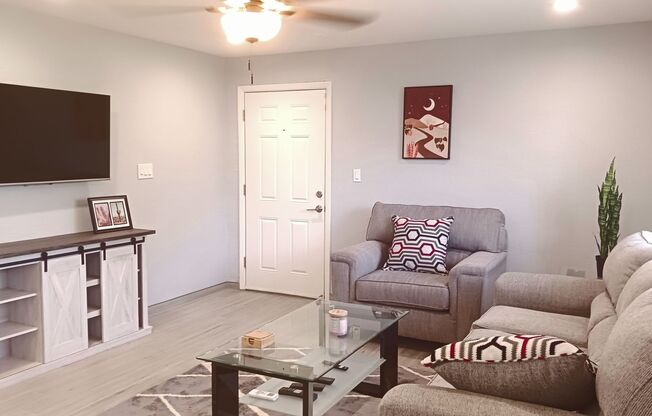 1 bed, 1 bath, 600 sqft, $1,300, Unit 12thSt4224-101