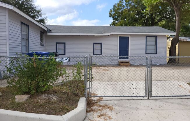 1 bed, 1 bath, $875, Unit # B