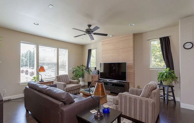 14445 SW Meridian Street ~ Exceptional Tri-Level Home