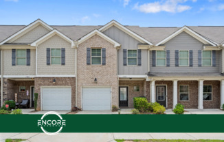 3 bed 2.5 bath Townhome in Jonesboro!