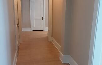 2 beds, 1 bath, 1,090 sqft, $1,350, Unit 202
