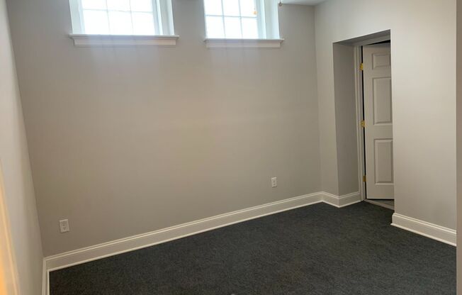 2 beds, 2 baths, 914 sqft, $1,525, Unit APT A