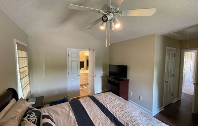 3 beds, 2 baths, $2,200