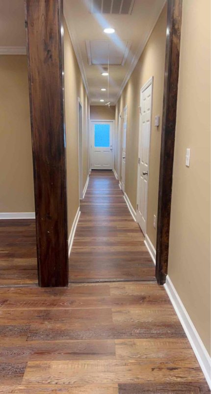 823 W 39 ST