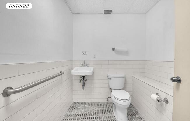 1494 OCEAN AVE