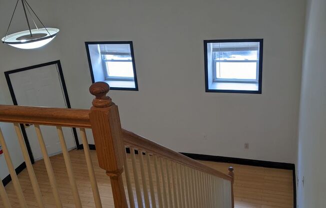 Loft-Style Studio!