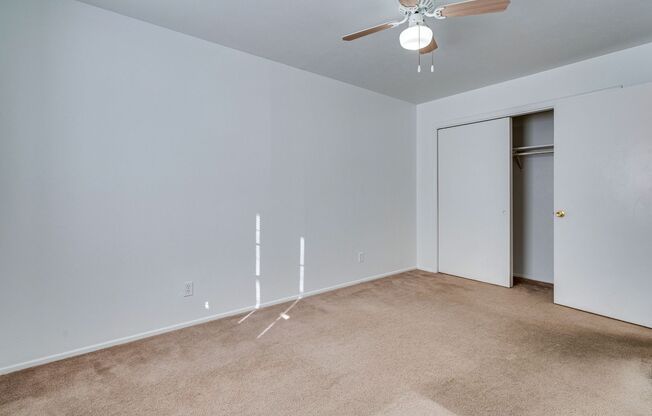 2 beds, 1 bath, 750 sqft, $875, Unit K713 - 307 - 205