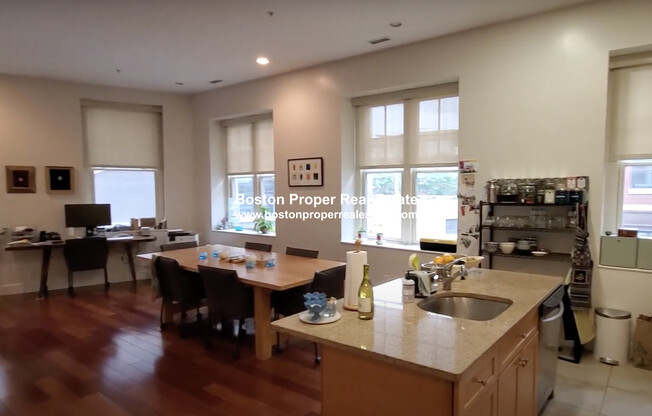 460 Harrison Ave Unit 330
