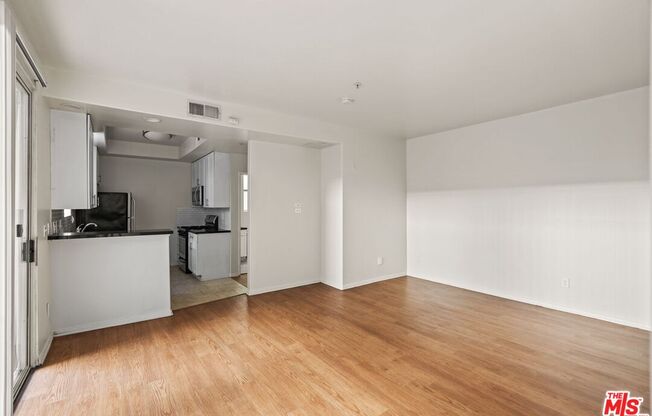 Studio, 1 bath, 500 sqft, $2,350, Unit 309