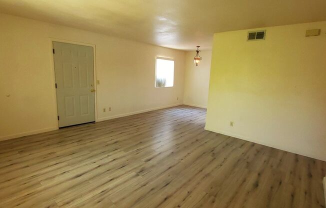 2 beds, 1 bath, $1,295, Unit # 225