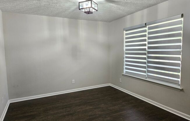 Updated 3 bed 2.5 bath home located in Canton