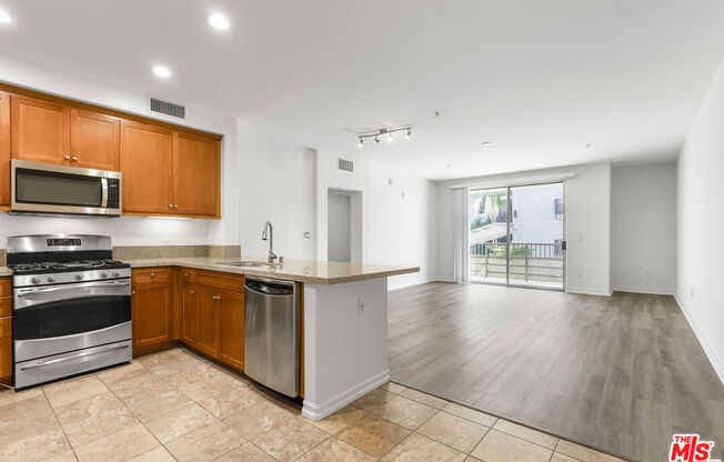 1 bed, 1 bath, 980 sqft, $2,900, Unit 314