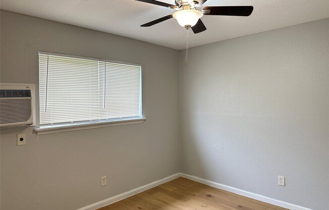 2 beds, 1 bath, 660 sqft, $795, Unit 1