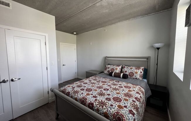 2 beds, 1 bath, 826 sqft, $2,500, Unit 709
