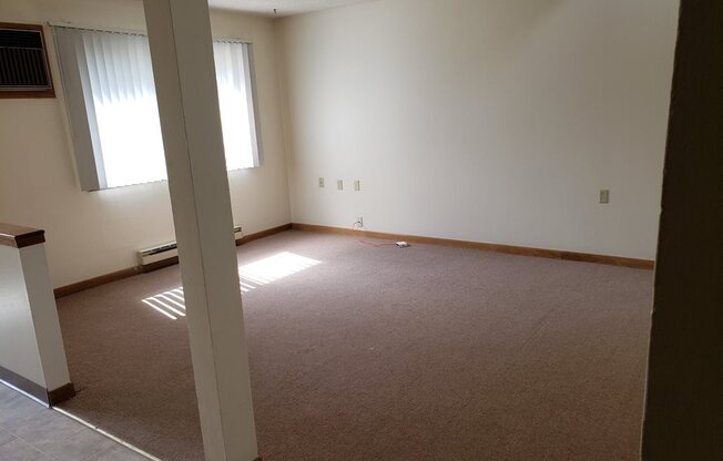 2 bedroom townhouse living room