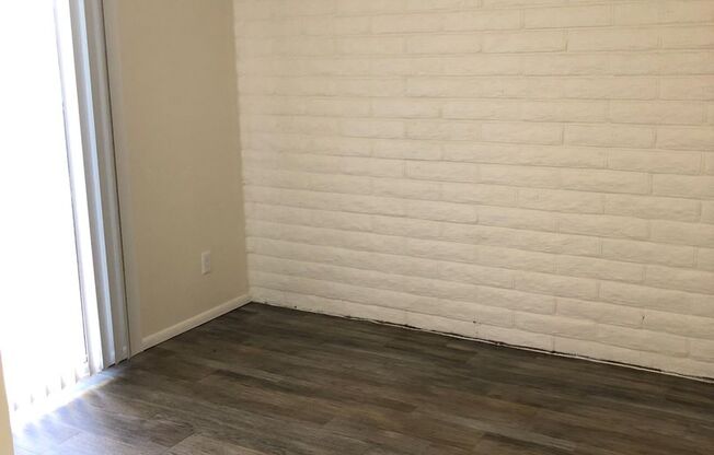 2 beds, 1 bath, 845 sqft, $1,125, Unit 511