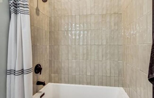 2 beds, 2 baths, 788 sqft, $3,500, Unit 3449-406