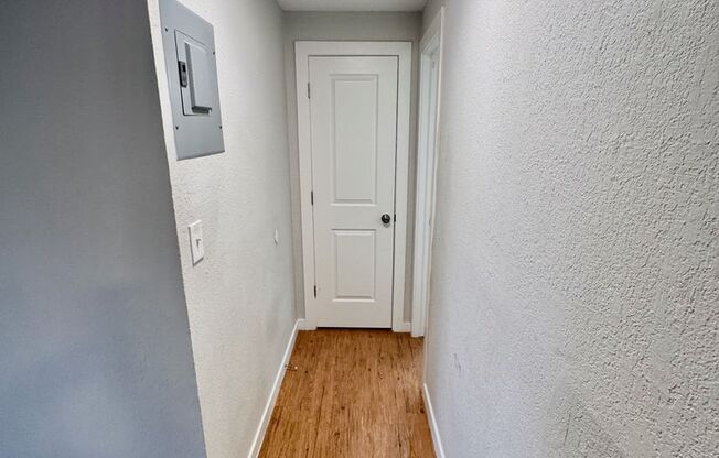 1 bed, 1 bath, 650 sqft, $1,125, Unit 7