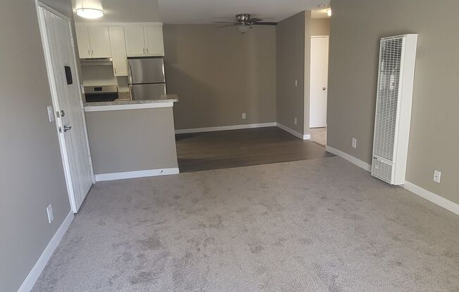 1 bed, 1 bath, 640 sqft, $1,995, Unit 648 - 71