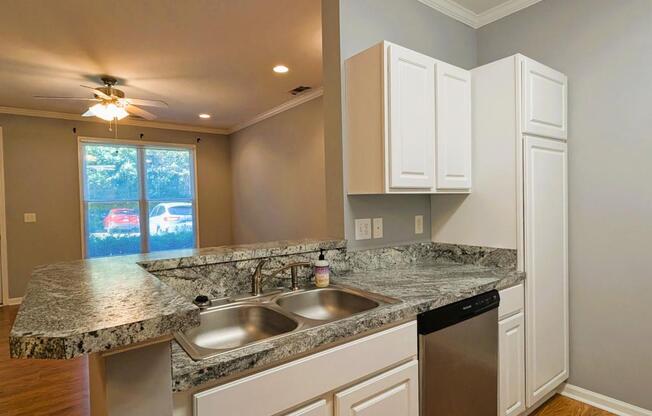 113 FOUNTAIN RDG PL