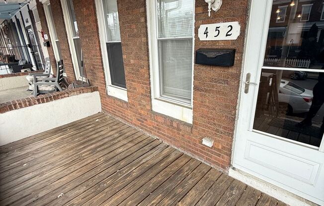 Stunning 3BR / 2BA Rowhome Blending Historic Charm & Modern Living