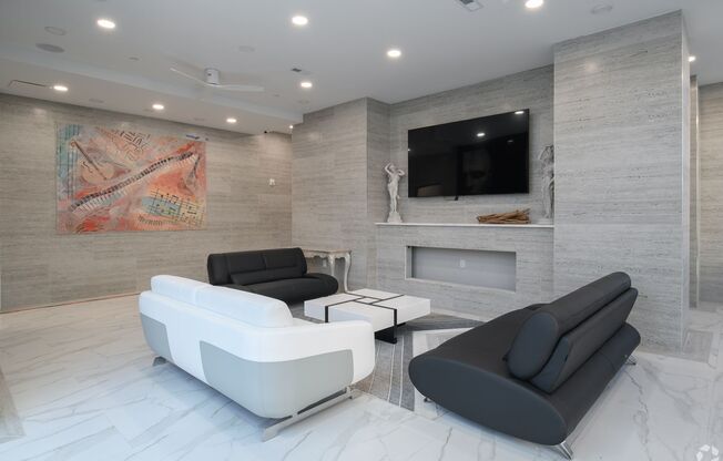 1 bed, 1 bath, 707 sqft, $1,980, Unit 610