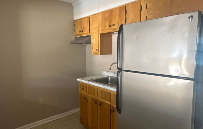 1 bed, 1 bath, $975, Unit 31