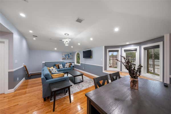230 9 EDGEWOOD AVE