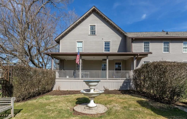 259 MAIN ST S
