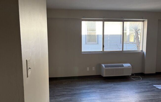 2 beds, 2 baths, $725, Unit 1030-211