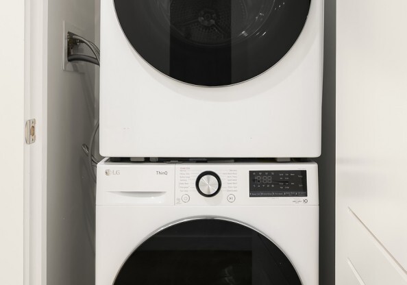 Studio, 1 bath, $3,115, Unit 11L