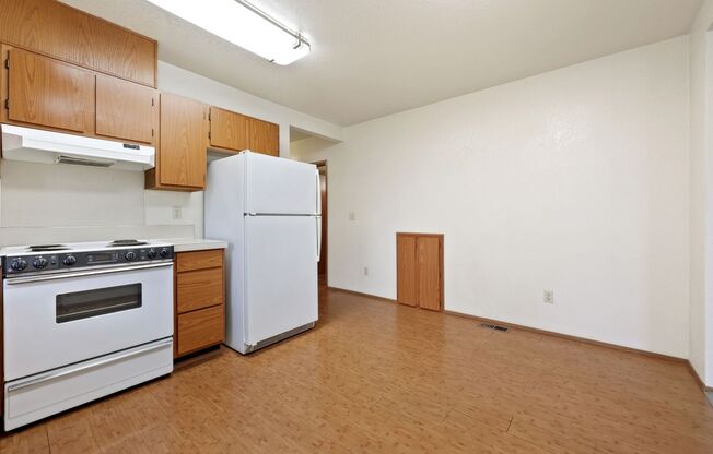 2 beds, 1 bath, $1,500