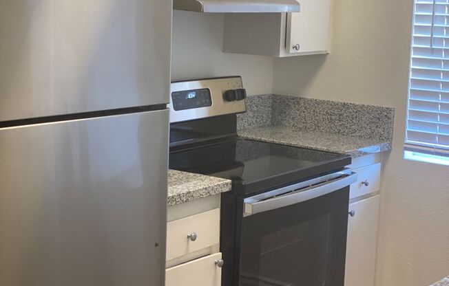 1 bed, 1 bath, 810 sqft, $2,200, Unit 207